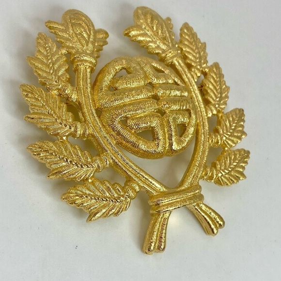 VINTAGE Givenchy 80s Four G Logo Texture Laurel Wreath Gold Plated Brooch SIGNED - Picture 7 of 8